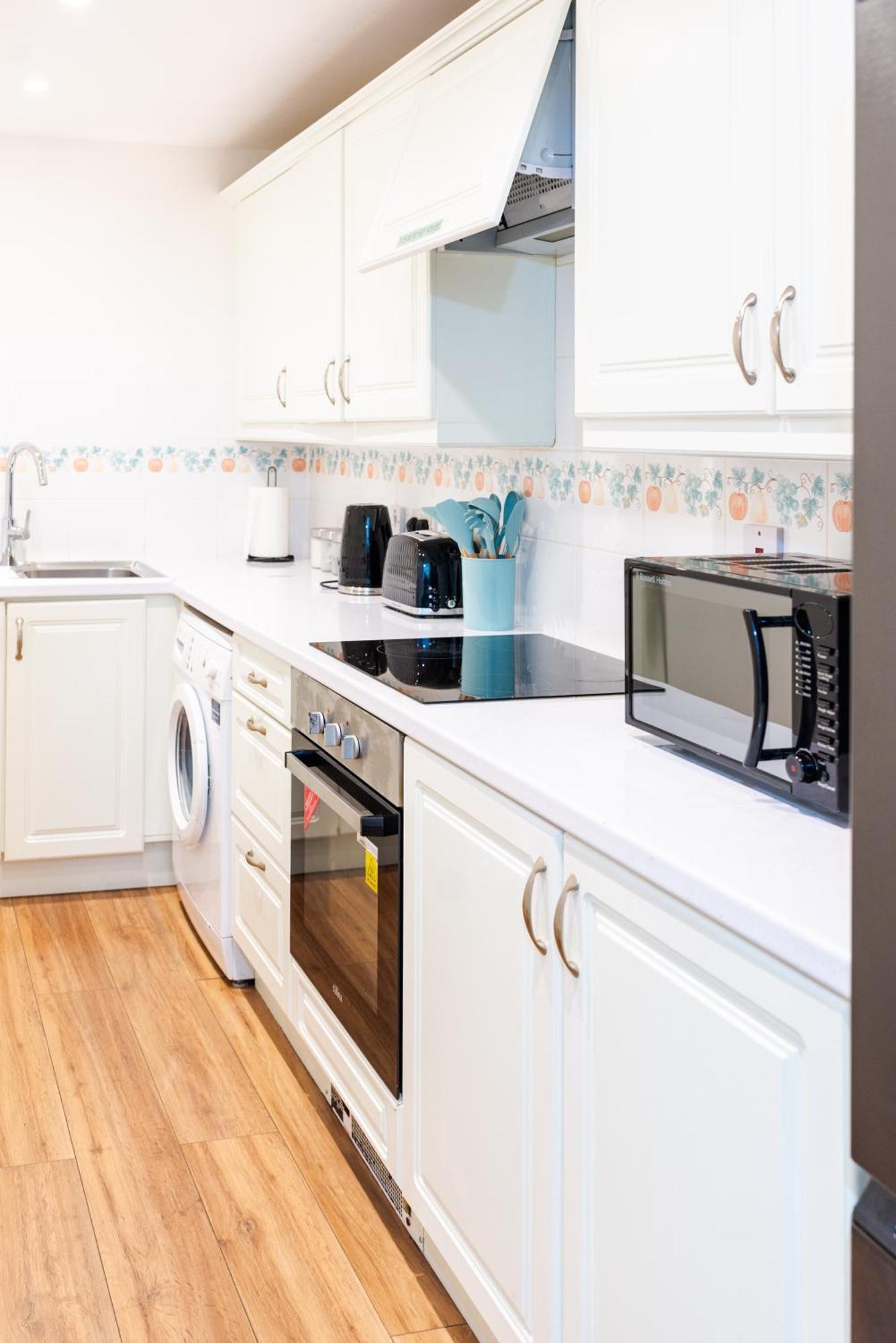 Bright And Spacious Flat With Free Parking London Eksteriør billede